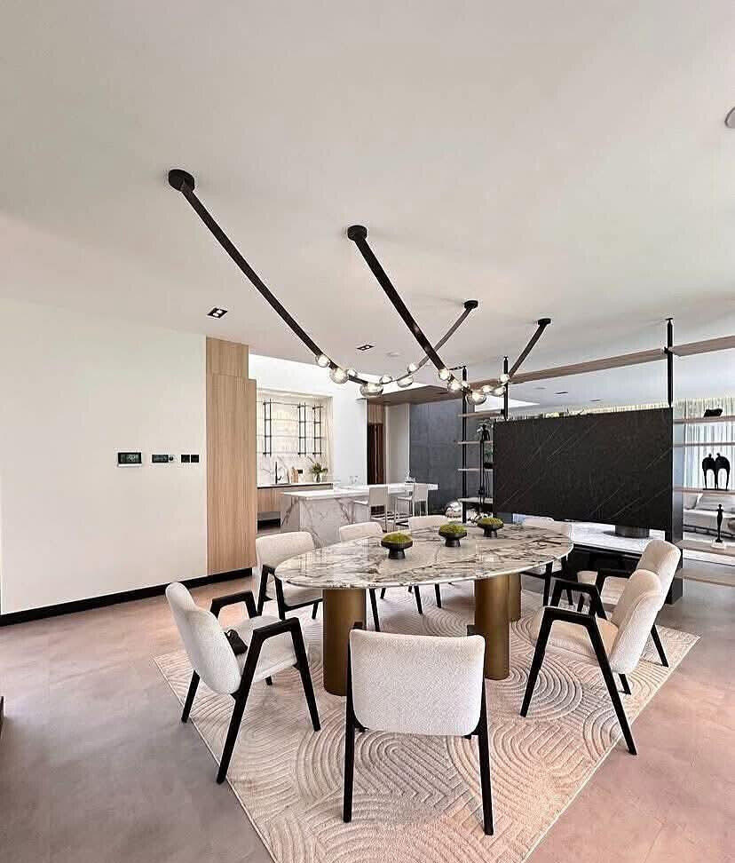 Smart 5-Bed Villa with Automated Systems - Riverside Drive