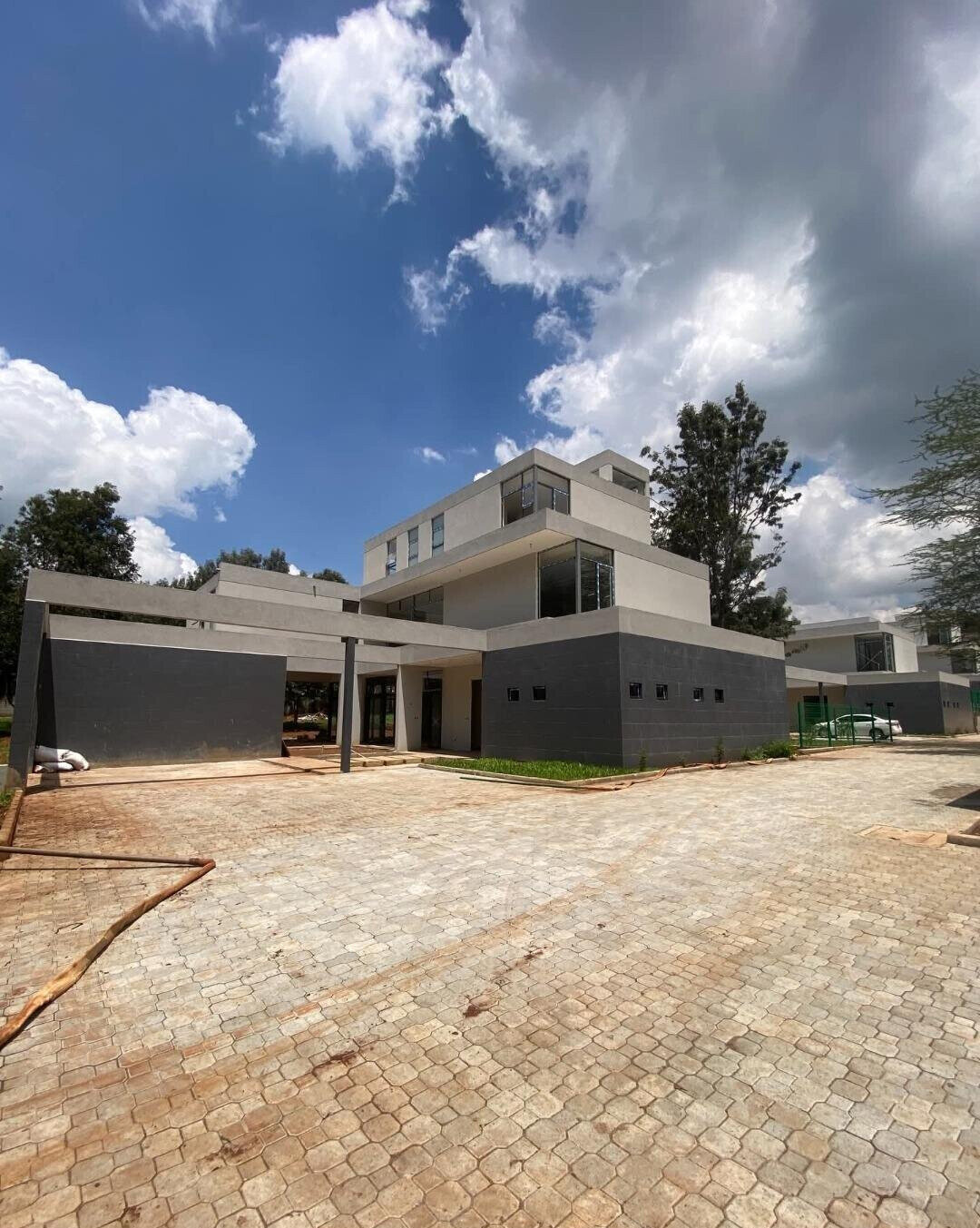 Under-Construction 5-Bed Luxury Villa – Windy Ridge, Karen