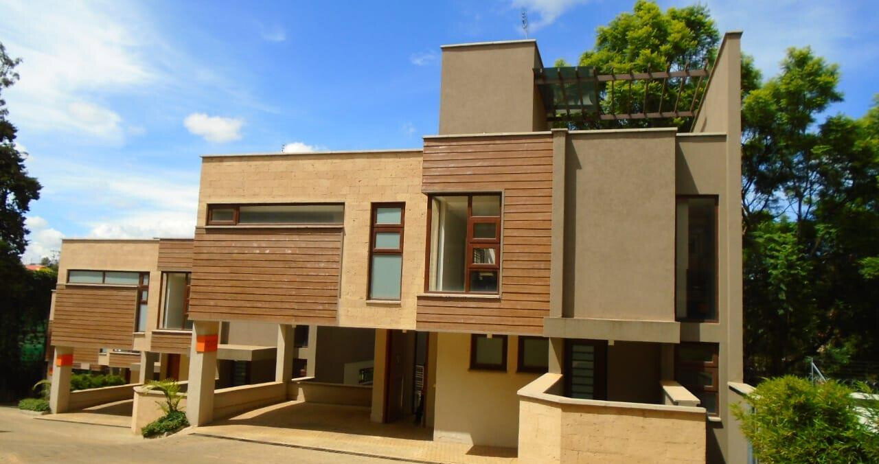 Elegant 4-Ensuite Villa with Solar & Backup Power - Lavington