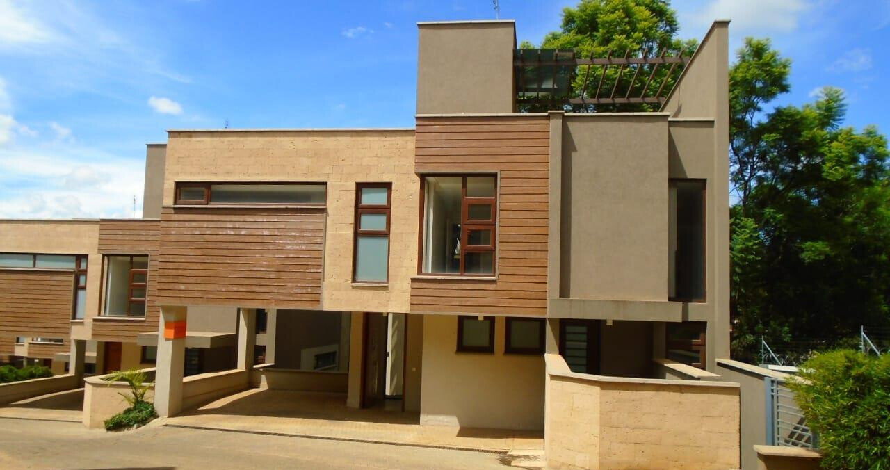 Elegant 4-Ensuite Villa with Solar & Backup Power - Lavington