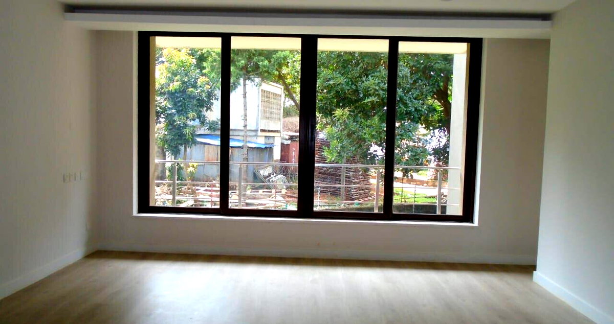 Elegant 4-Ensuite Villa with Solar & Backup Power - Lavington