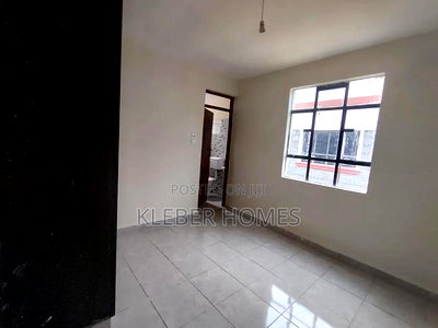 3bdrm Bungalow in Kitengela for sale - Image 9