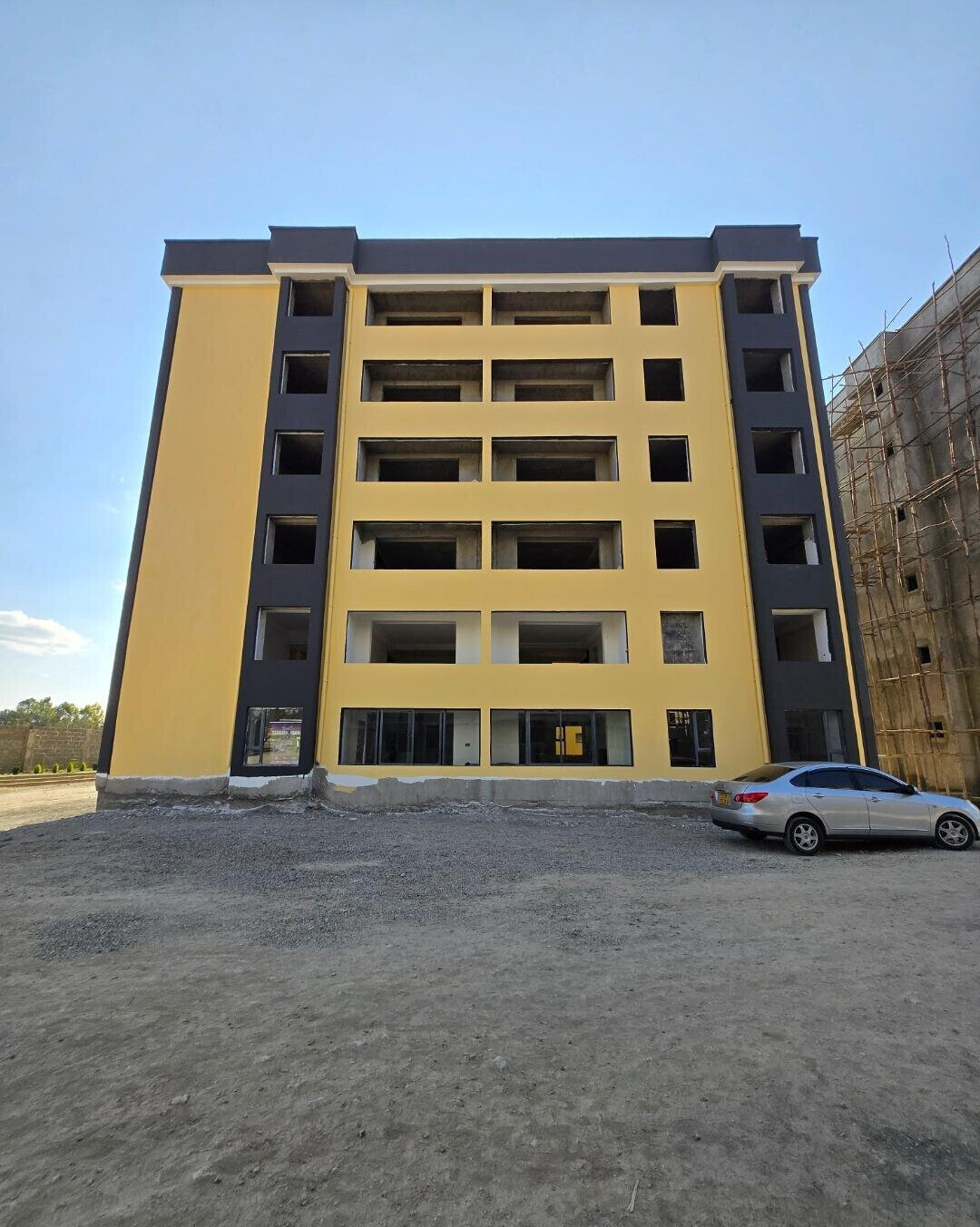 3BR with Mall, Pool & Football Pitch - Terrian Park, Kitengela