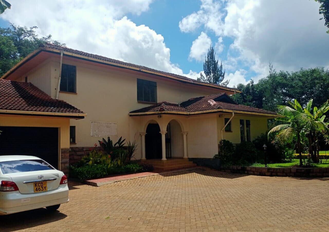 Half Acre 4BR Haven at KSh 350K