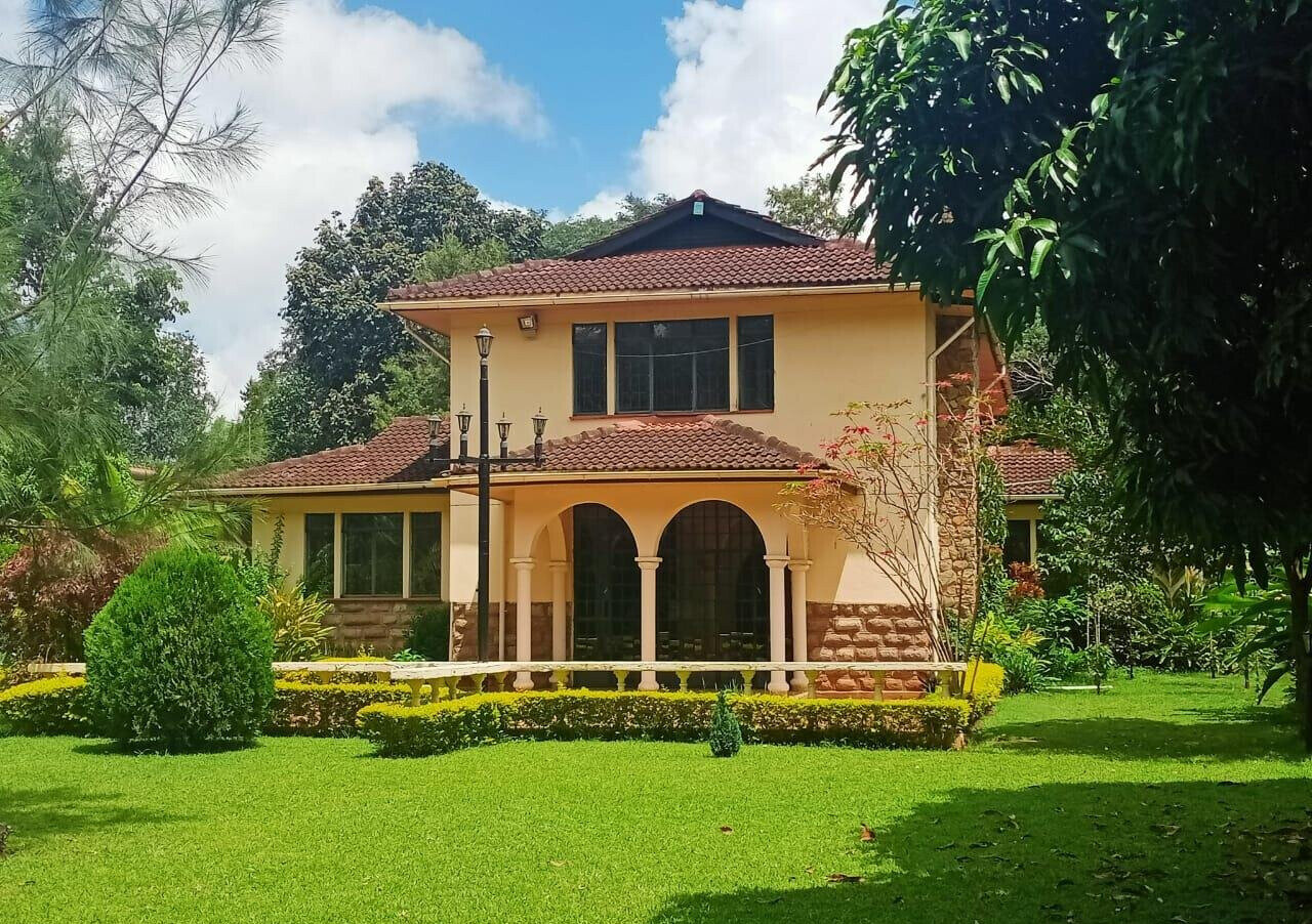 Half Acre 4BR Haven at KSh 350K