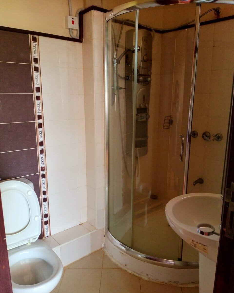 Half Acre 4BR Haven at KSh 350K