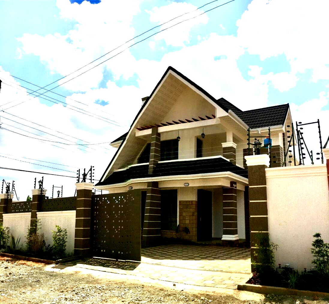 4BR All-Ensuite Villa with Attic Family Room & DSQ - Membley