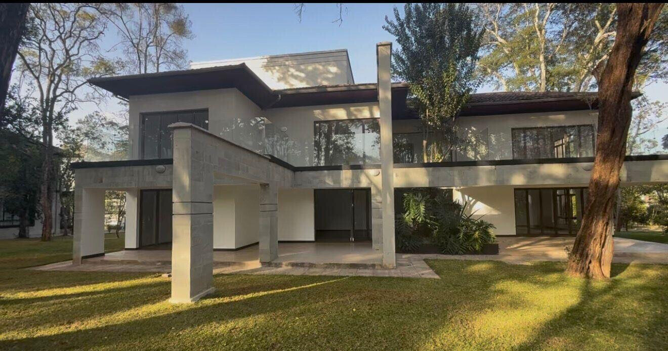 5-Ensuite Villa with DSQ on Half-Acre Garden – Karen