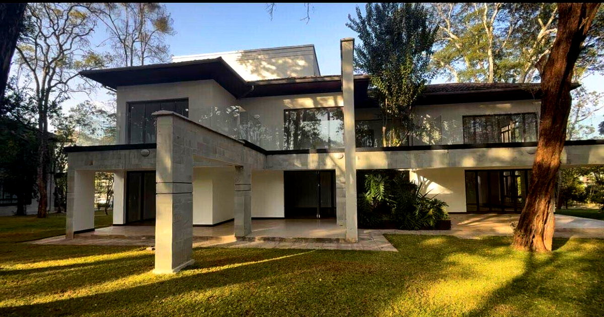 5-Ensuite Villa with DSQ on Half-Acre Garden – Karen