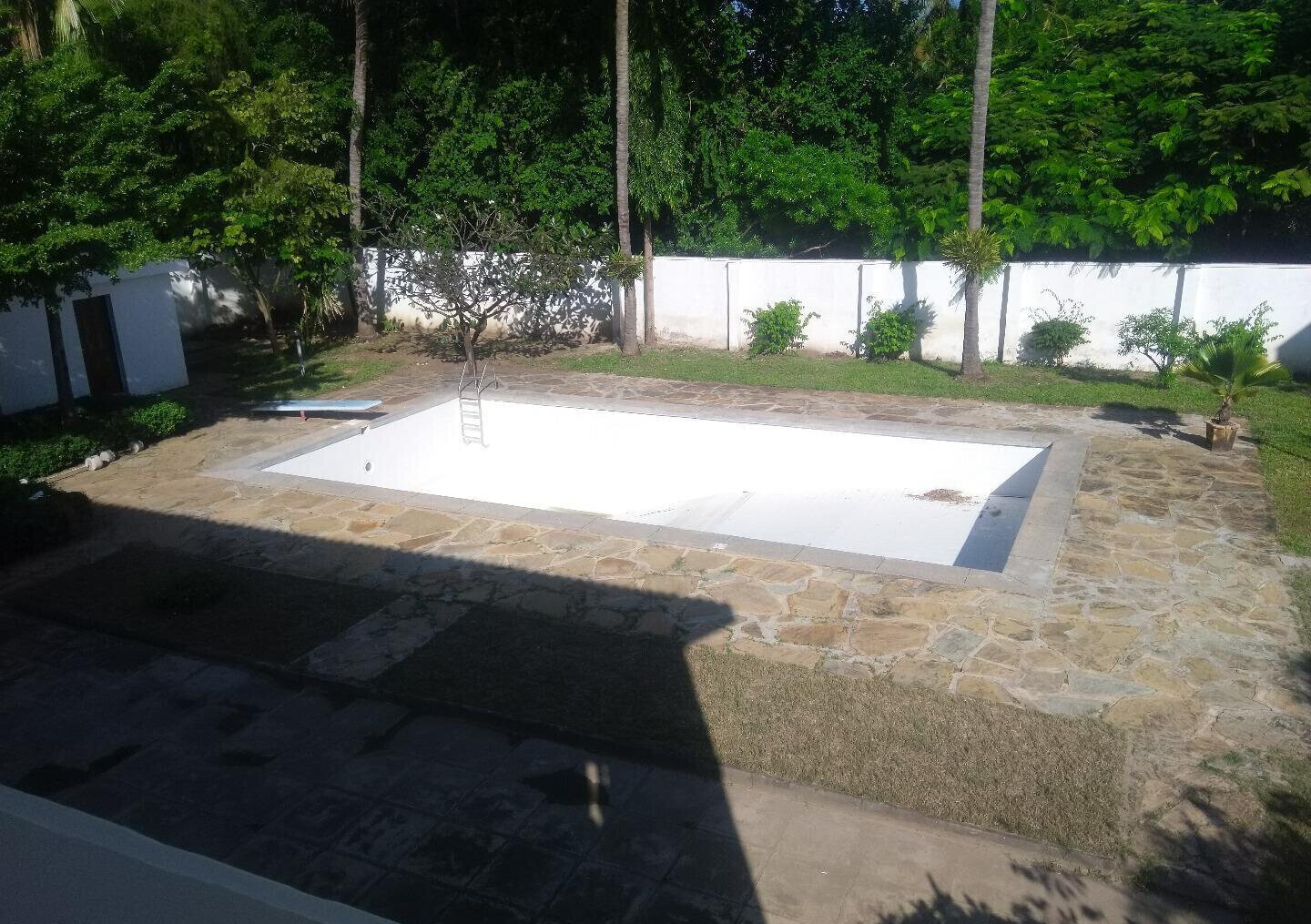 Olympic Pool 5BR Maisonette