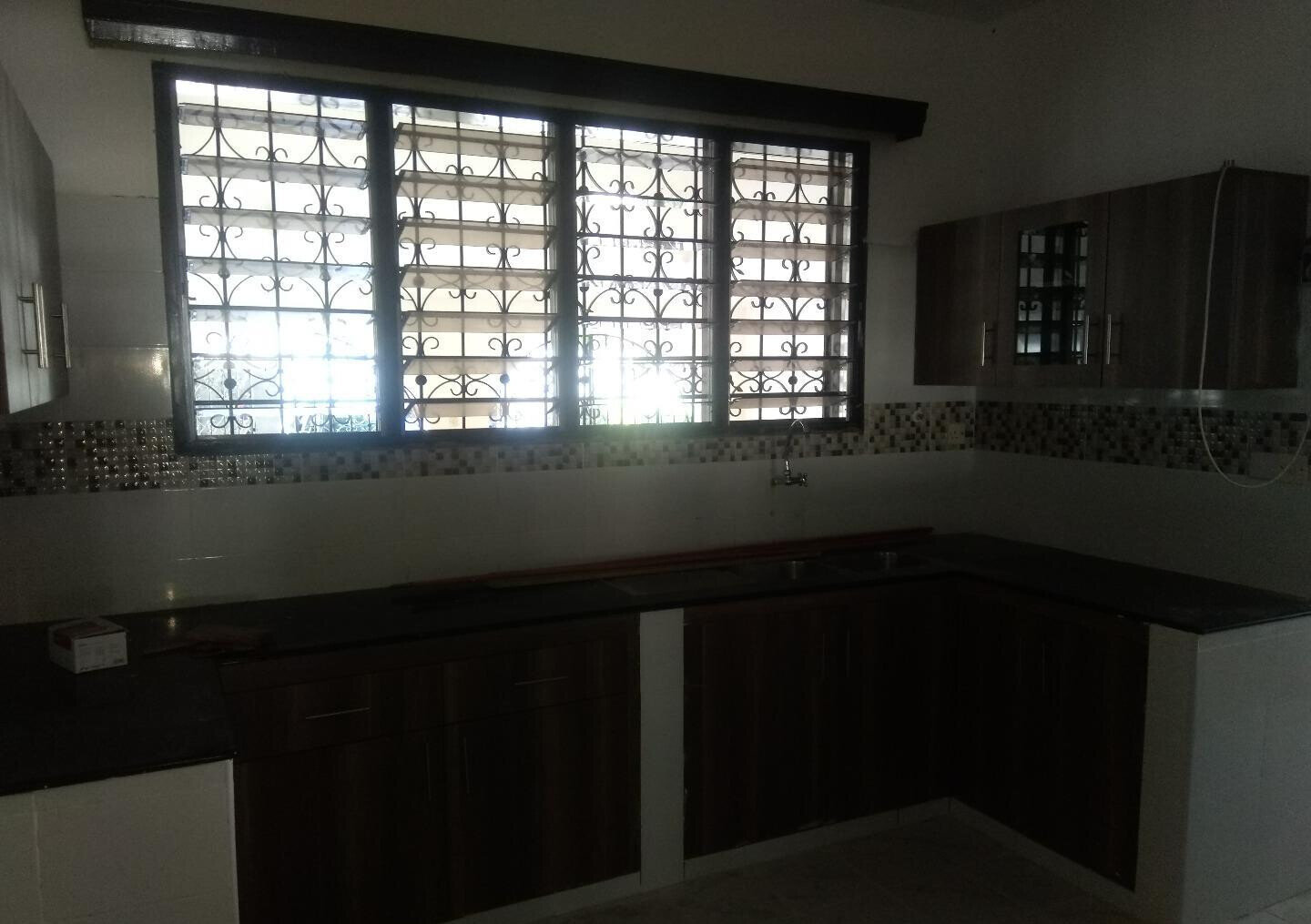 Olympic Pool 5BR Maisonette