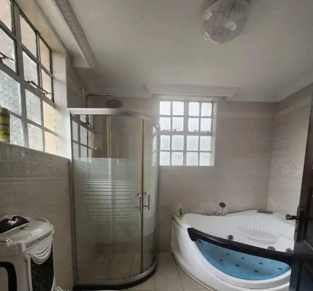 5-Ensuite Townhouse with Fireplace & Staff Quarters - Lavington
