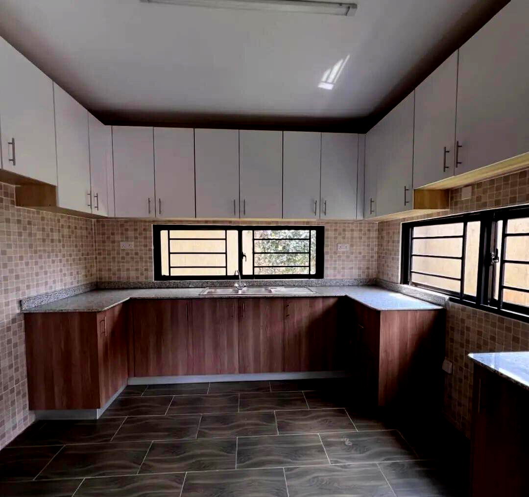 3BR Townhouse with DSQ & Private Garden - Lower Kabete