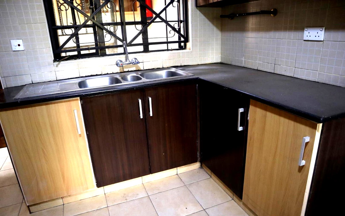 4BR Townhouse with DSQ & Lush Gardens - Lavington