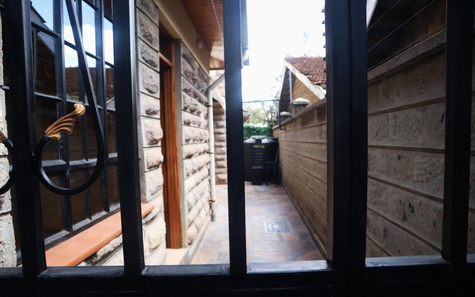 4BR Townhouse with DSQ & Lush Gardens - Lavington