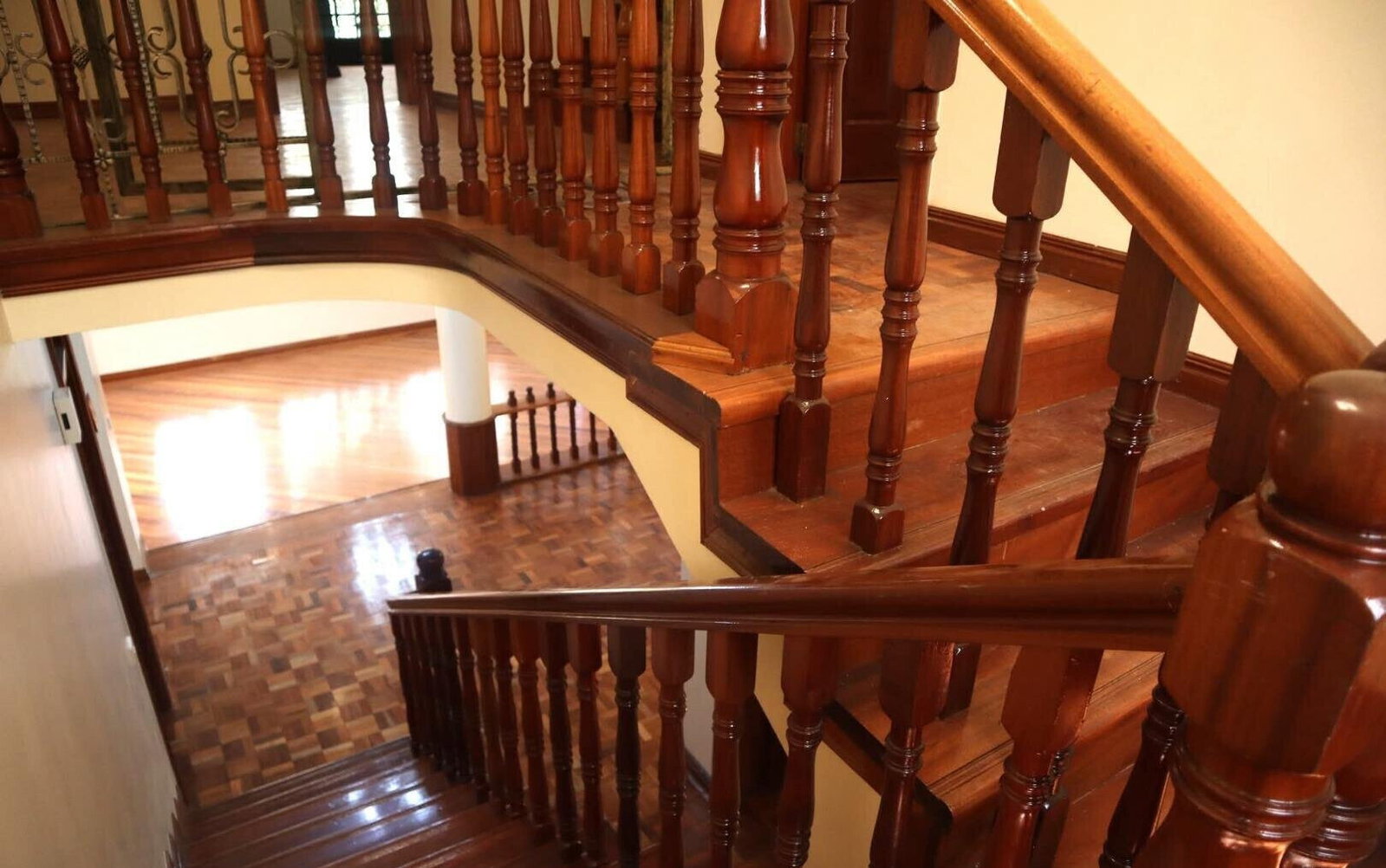 4BR Townhouse with DSQ & Lush Gardens - Lavington