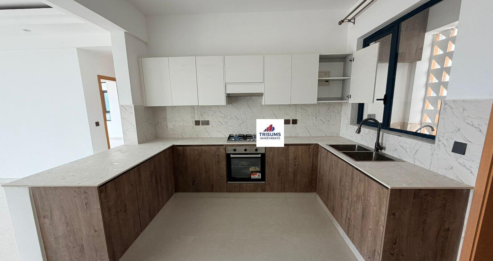 2BR with Rooftop Terrace & City Views - Spring Valley