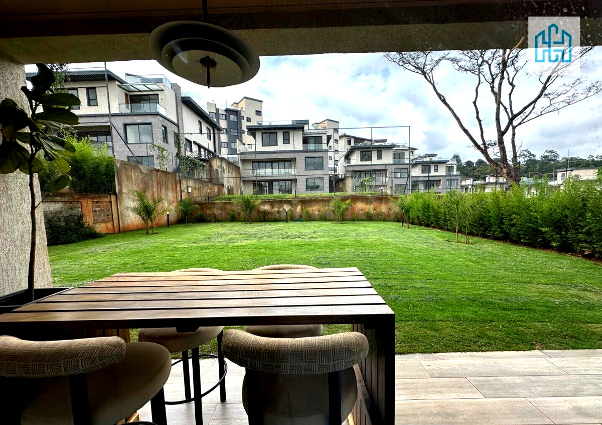 4BR Townhouse with Clubhouses & Trails - Loresho