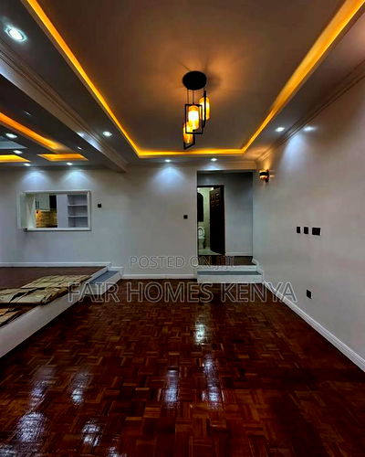 4bdrm Townhouse / Terrace in Lavington Green for rent - Image 3