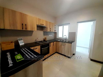 3bdrm Apartment in Gateway Mall Area for sale - Image 12