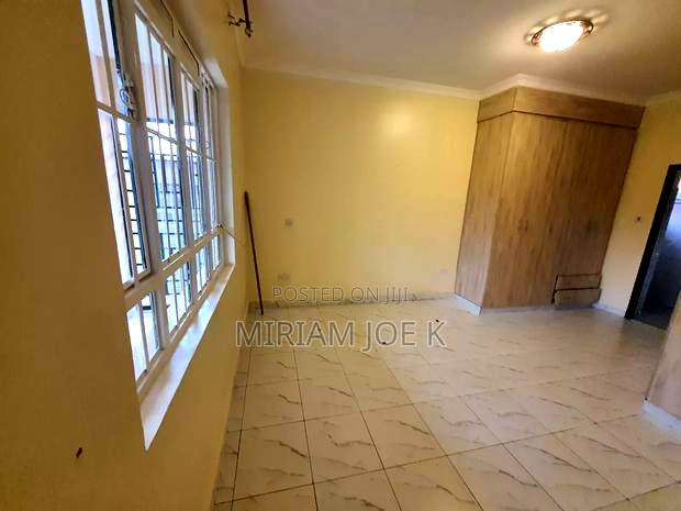 2bdrm Bungalow in River Side, Kenyatta Road / Theta for sale