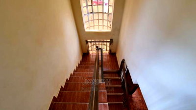 4bdrm Villa in Maporomoko, Riverside Estate for Sale - Image 10