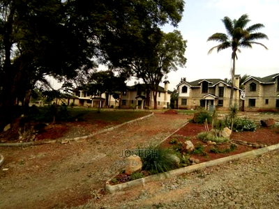 4bdrm Villa in Maporomoko, Riverside Estate for Sale - Image 2