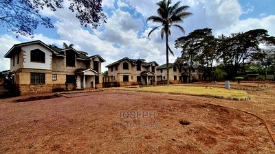 4bdrm Villa in Maporomoko, Riverside Estate for Sale - Image 1