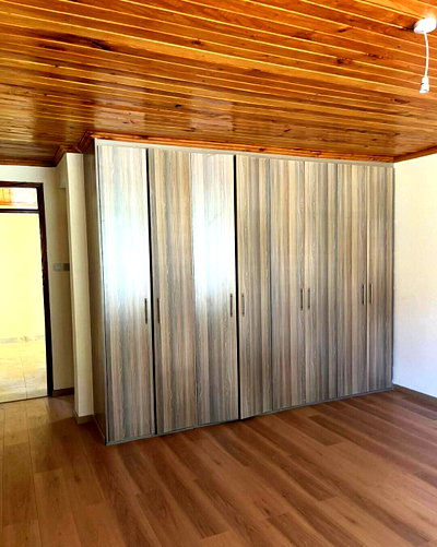 4BR Townhouse with Garden