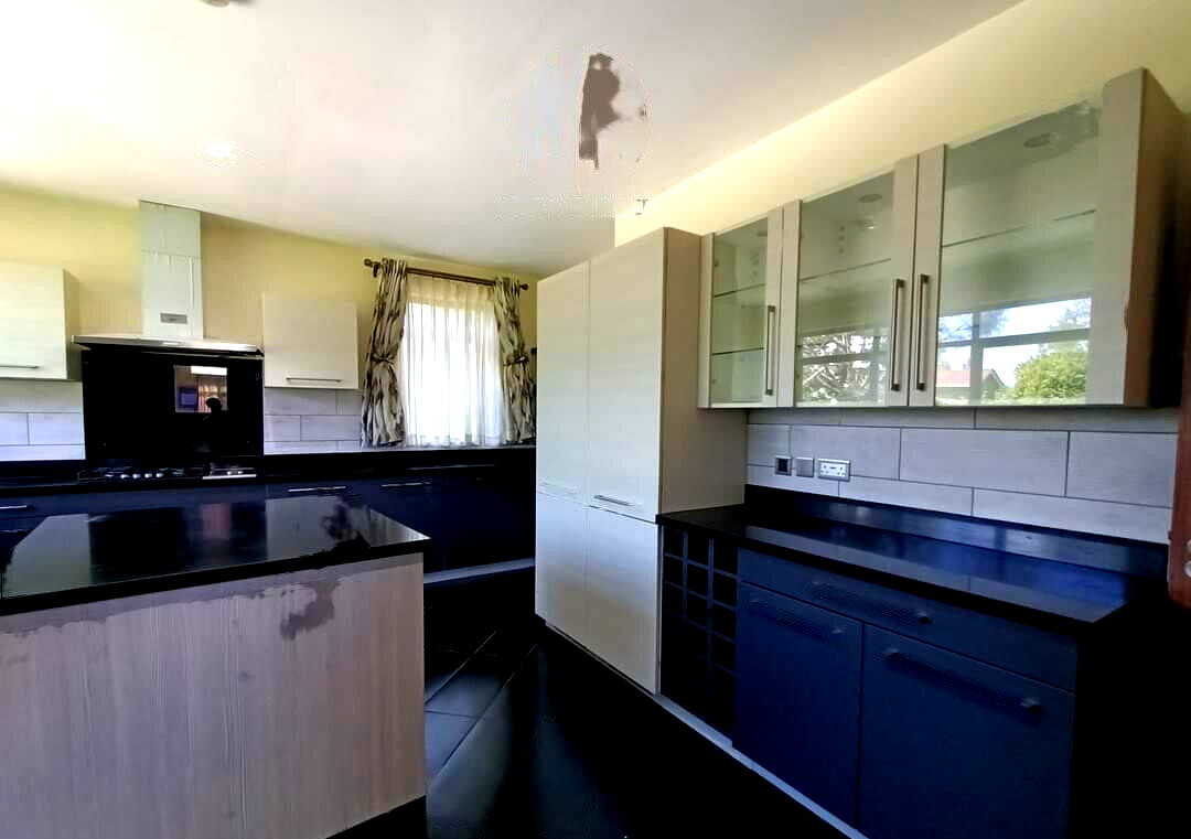 5-Ensuite Townhouse with Rooftop Garden Terrace - Lavington
