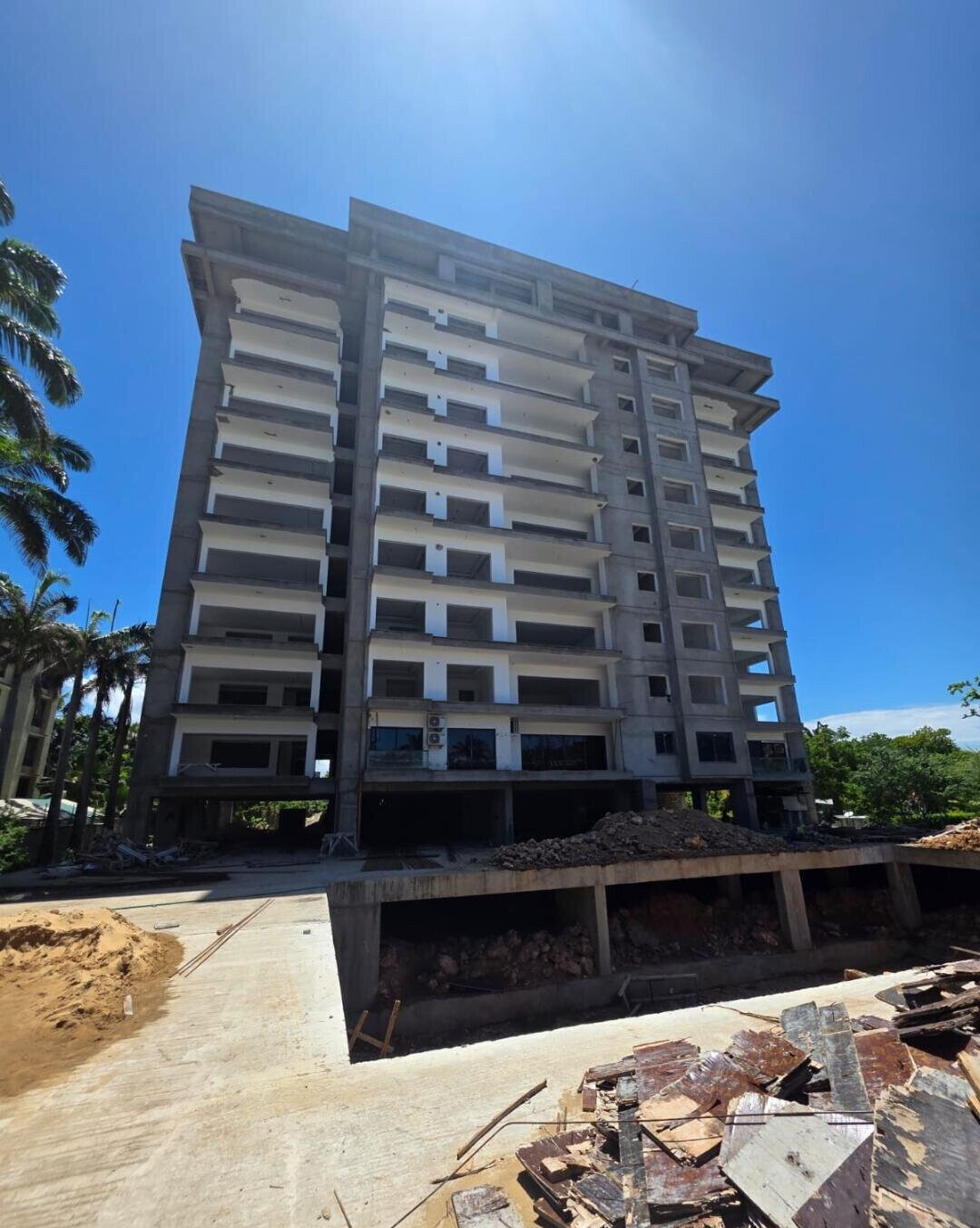 Off-Plan 2BR with Pool & Fitted Kitchen - Links Road, Nyali