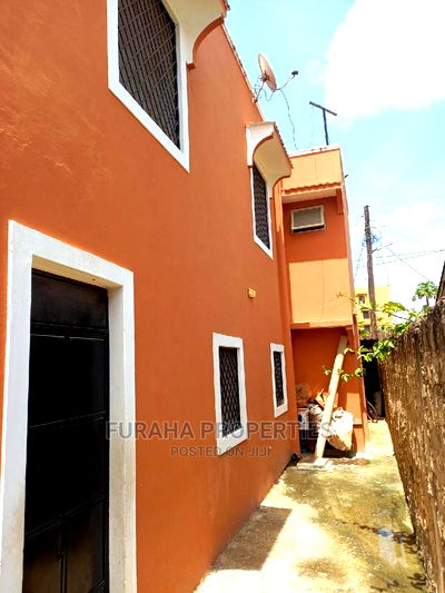 4bdrm Maisonette in Kiembeni for Sale - Image 3