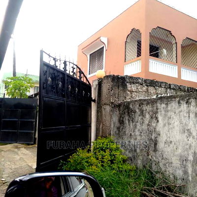 4bdrm Maisonette in Kiembeni for Sale - Image 5