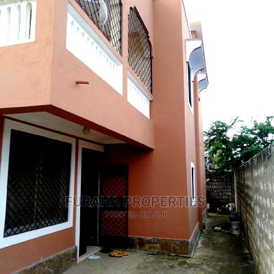 4bdrm Maisonette in Kiembeni for Sale - Image 4
