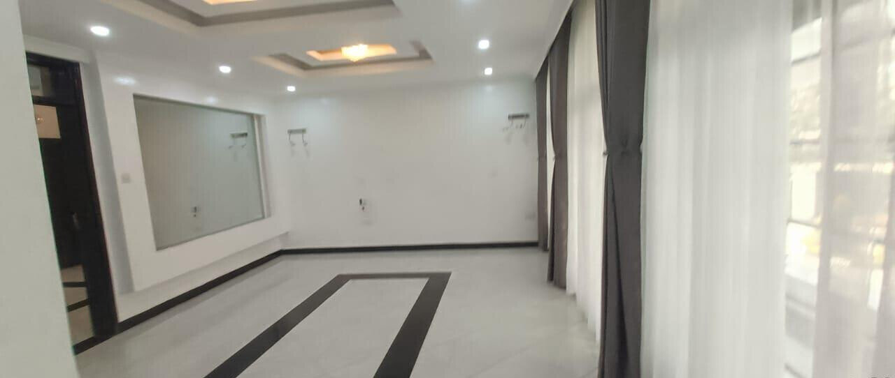 Palatial 6-Bed All-Ensuite Mansion with Boardroom & Gym – Karen