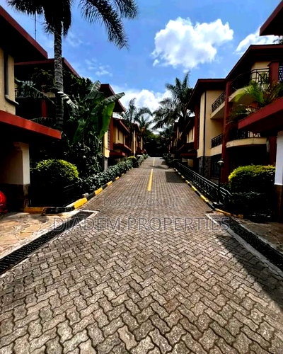 4bdrm Townhouse / Terrace in Riara, Lavington for rent - Image 1