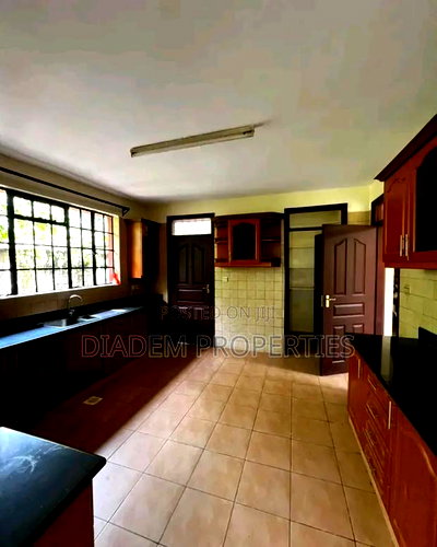 4bdrm Townhouse / Terrace in Riara, Lavington for rent - Image 4