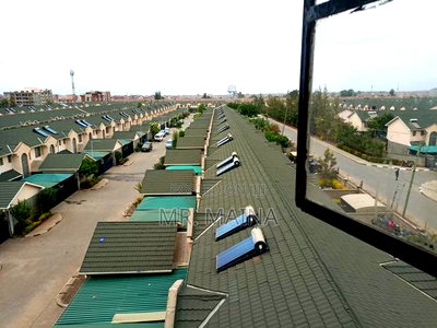 3 Bedroom Apartment in Greenspan Donholm - Image 7