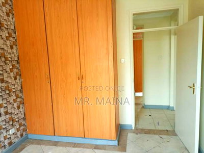 3 Bedroom Apartment in Greenspan Donholm - Image 5