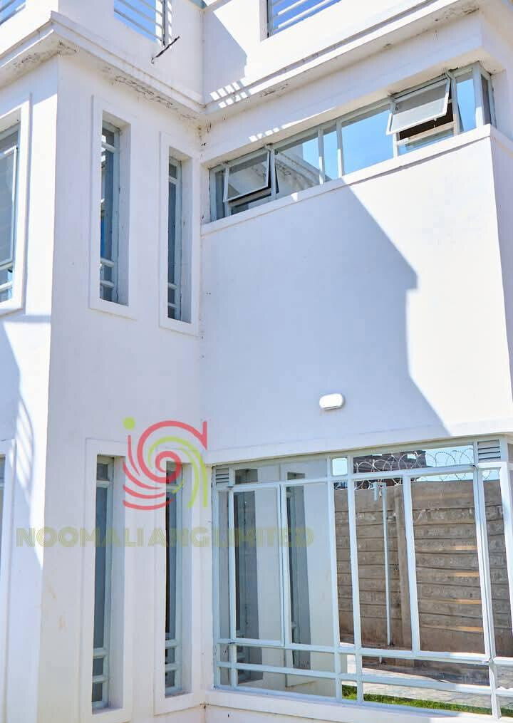 5BR Mansionette 300m from Tarmac - Kitengela