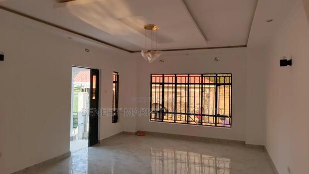 3bdrm House in Rimpa Road. for sale