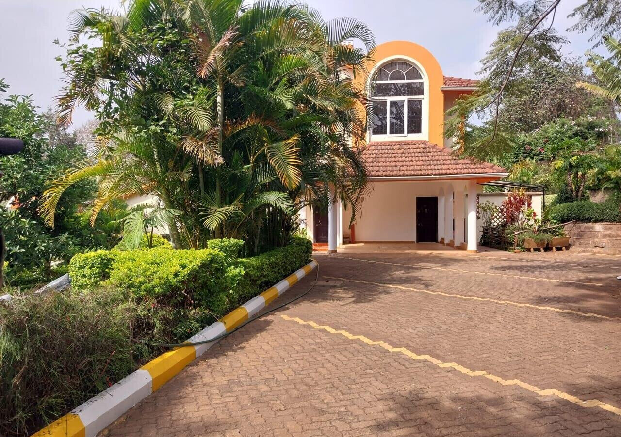 4-Ensuite Townhouse with Pool & Rooftop Terrace - Thigiri