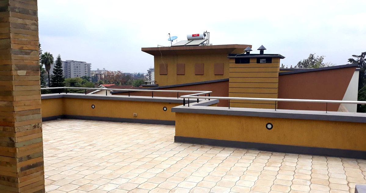 5-Ensuite Townhouse with Rooftop Garden Terrace & DSQ - Lavington