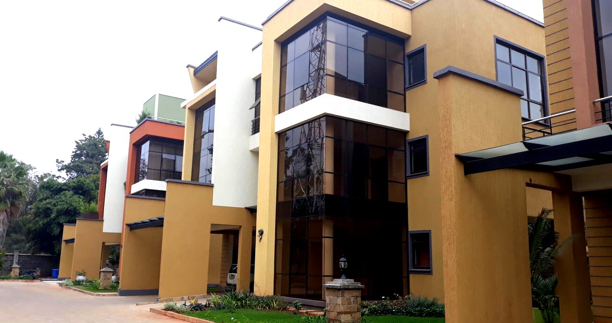 5-Ensuite Townhouse with Rooftop Garden Terrace & DSQ - Lavington