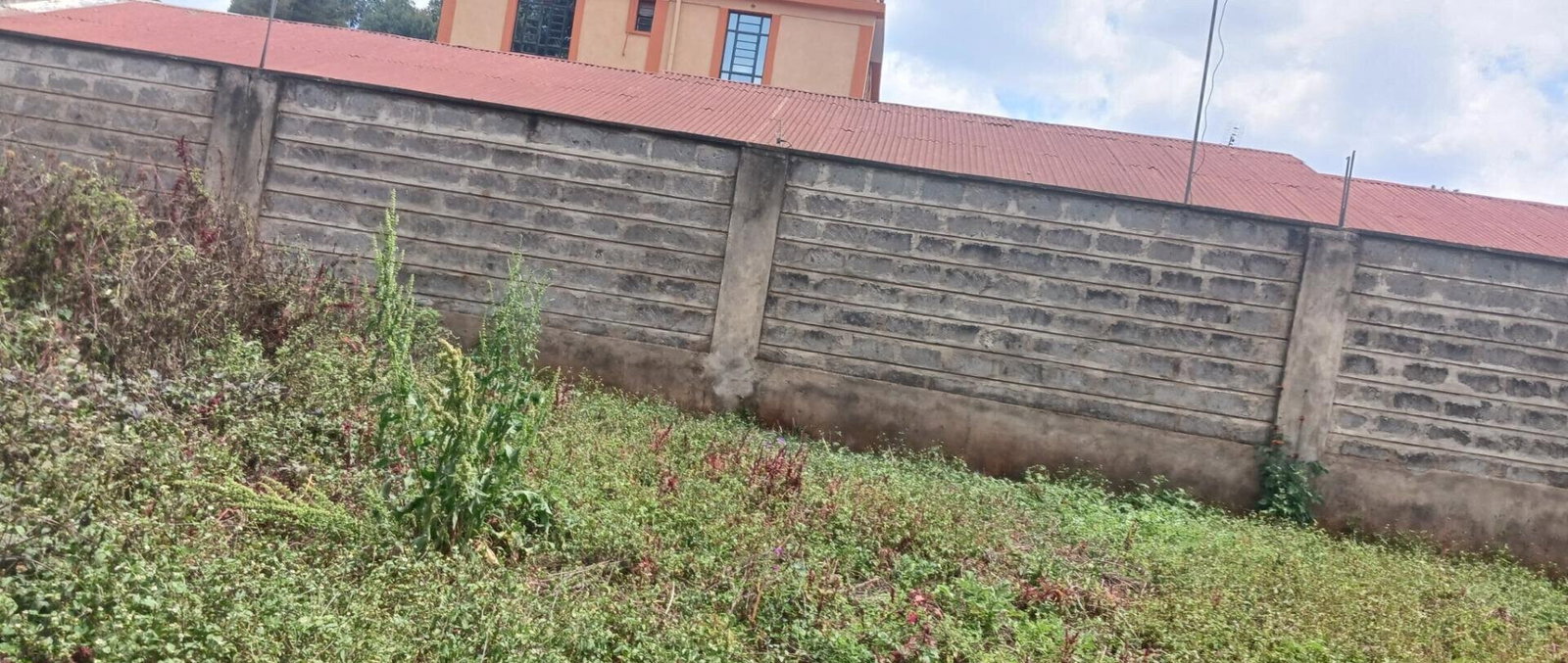 KSh 25M Plot with Borehole - Rungiri