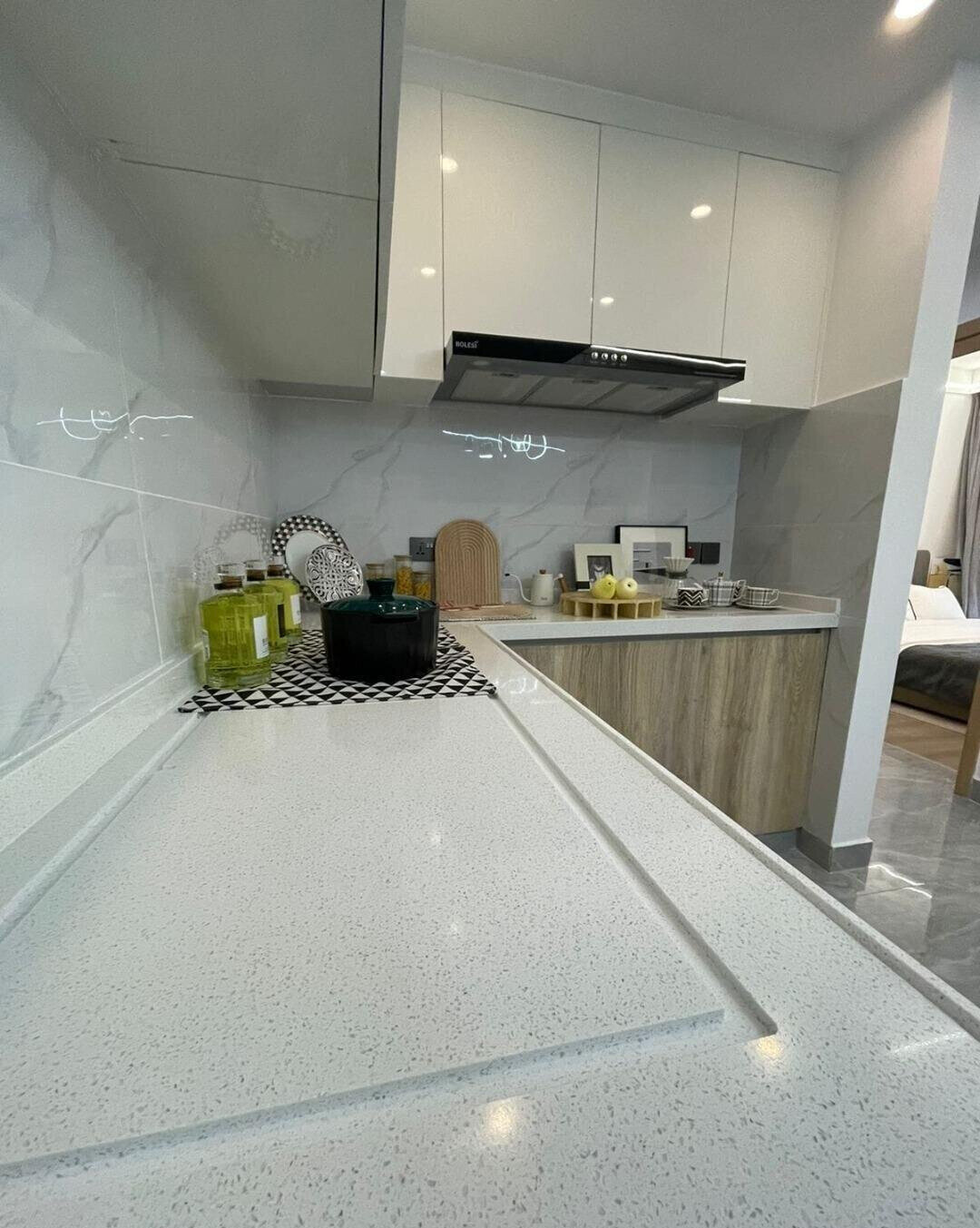 2BR Luxury Apartment with High-Speed Lifts & Gym - Lavington