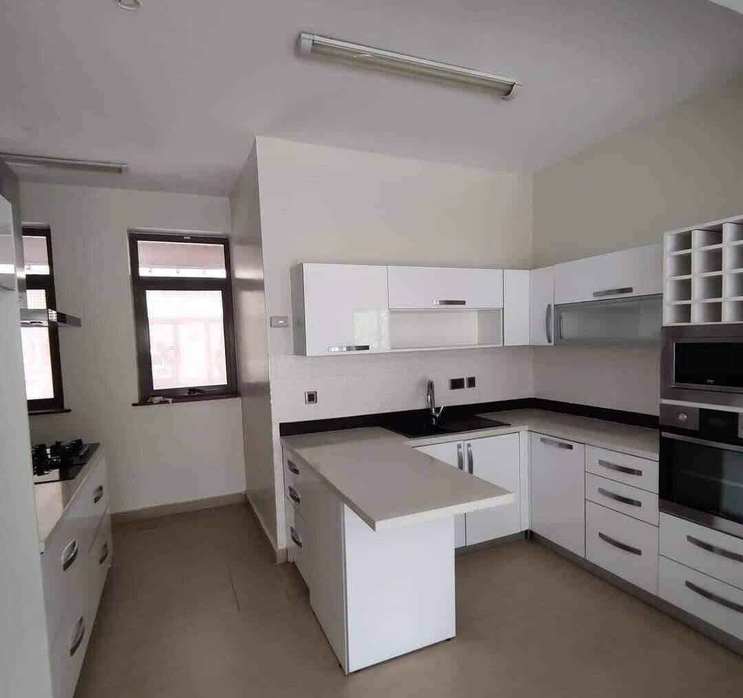 5BR All-Ensuite Townhouse with Pool & Gym - Kileleshwa