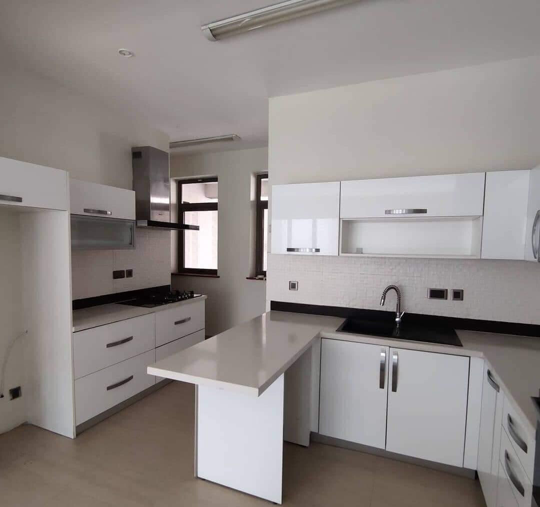 5BR All-Ensuite Townhouse with Pool & Gym - Kileleshwa