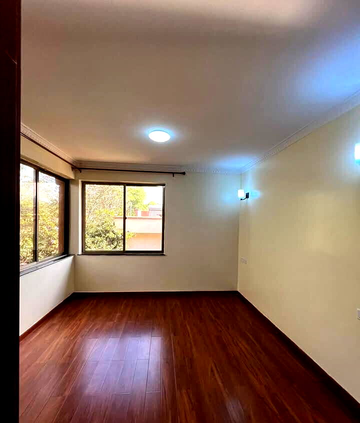 5-Ensuite Townhouse with DSQ in Pet-Friendly Gated Community - Lavington