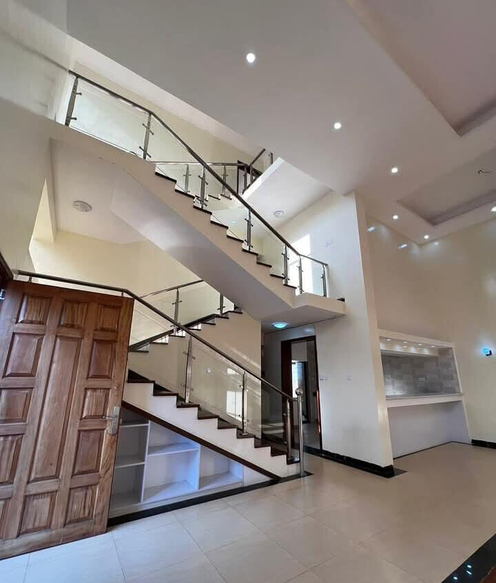 5-Ensuite Townhouse with DSQ in Pet-Friendly Gated Community - Lavington